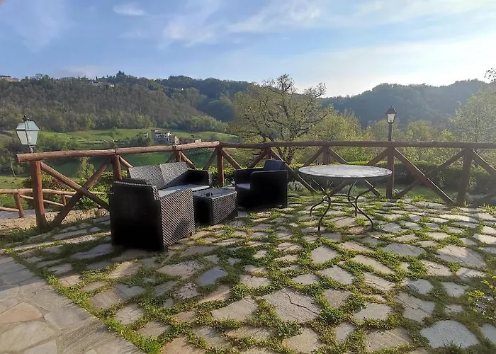 La Posta Pensionat Castel dʼAiano